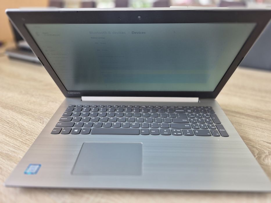 Laptop Lenovo IdeaPad 330-15IKB