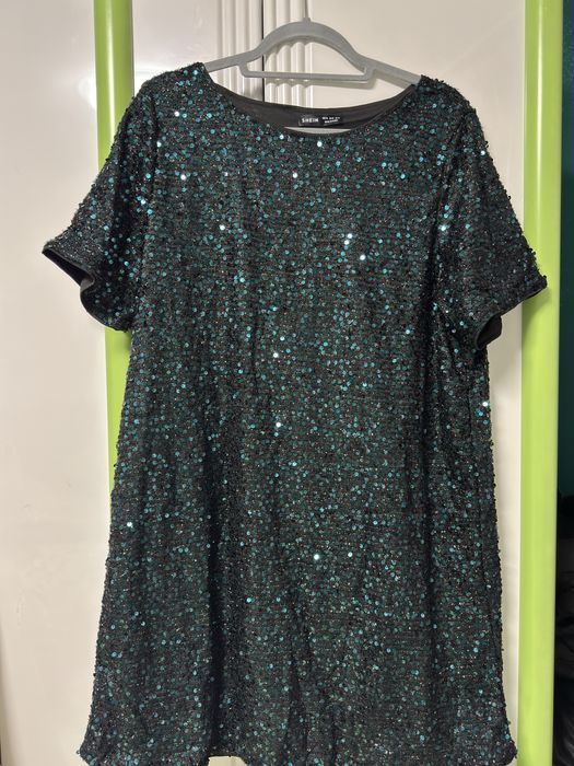 Блетяща рокля XL