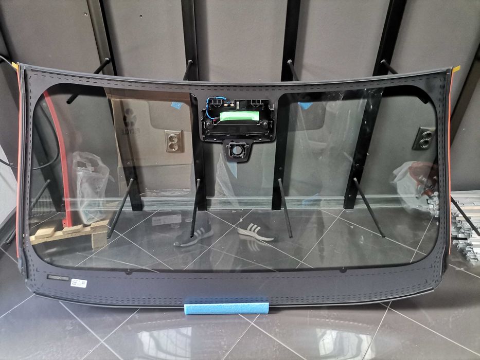 Ново ОЕ Предно Стъкло BMW i5 5 G60 G61 Зелено, Камера, Сензор