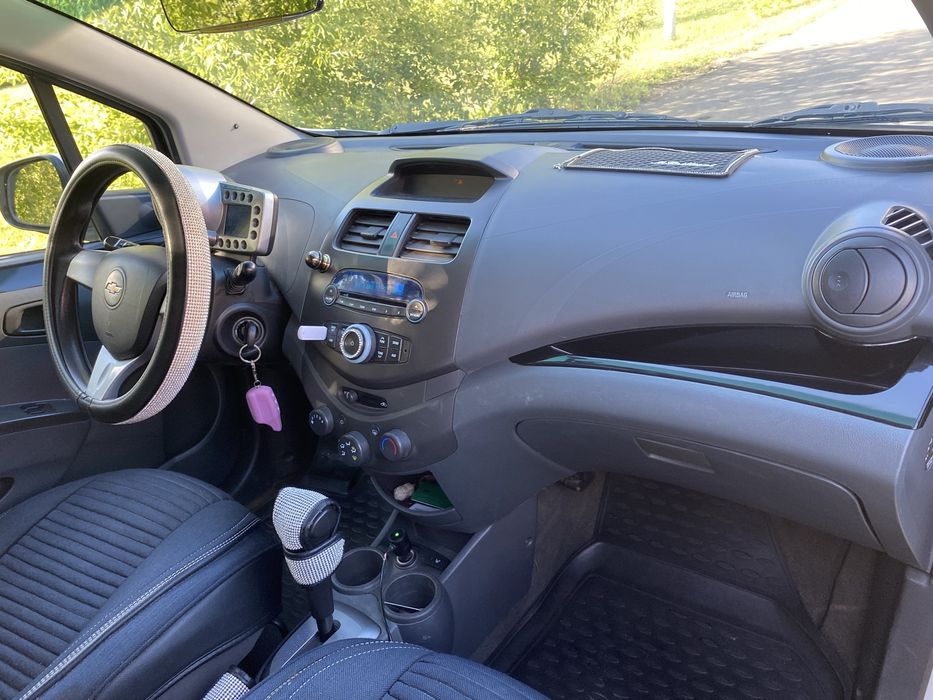 Продам автомобиль chevrolet spark