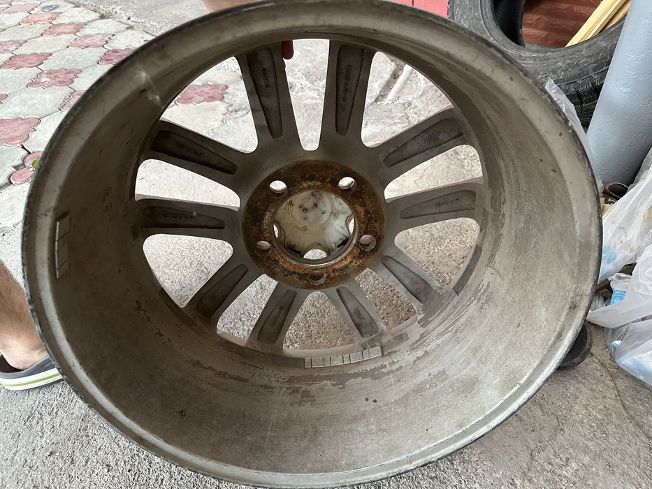 диски на 570,2 штуки