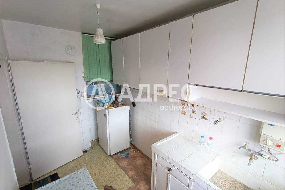 Тристаен апартамент