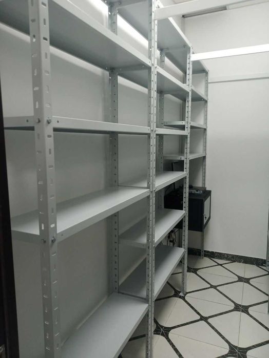 Стеллажи из металла под ключ