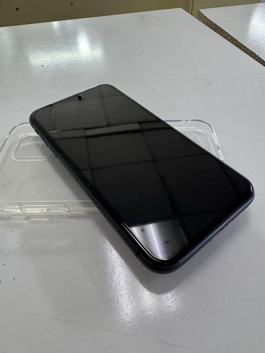 Продам айфон 11 в отличном состоянии