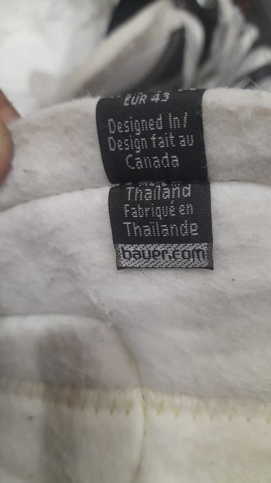 Продам коньки BAUER