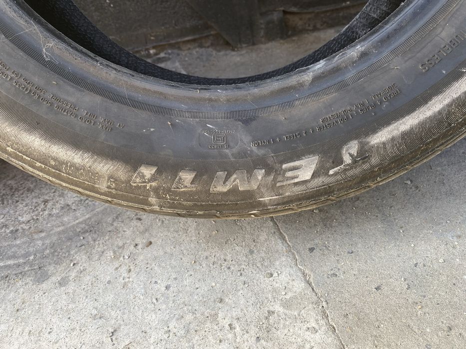 Продам комплект резины