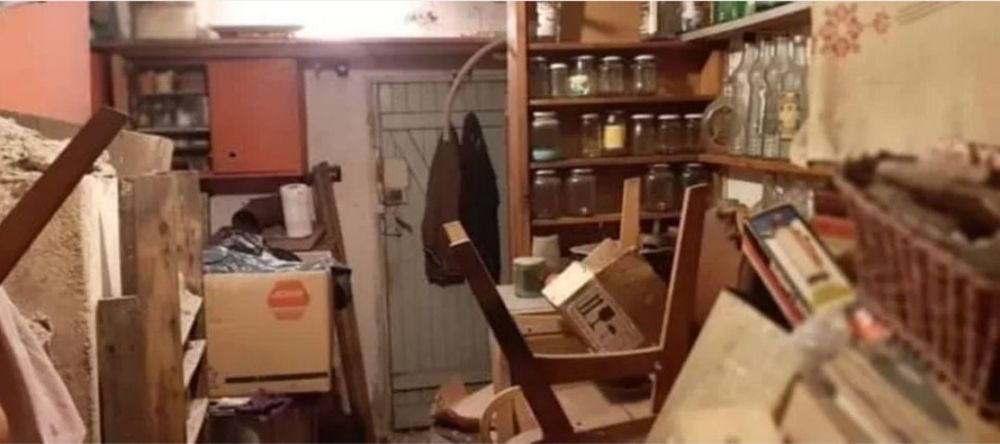 Кърти чисти и извозва.