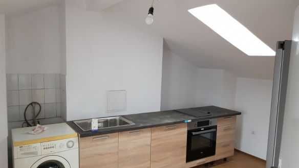 Дава се под наем Двустаен апартамент в Бургас, Център - 130 кв.м за 153 € - Снимка #5