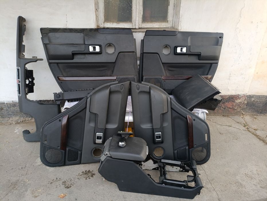 Чёрный салон на Range Rover