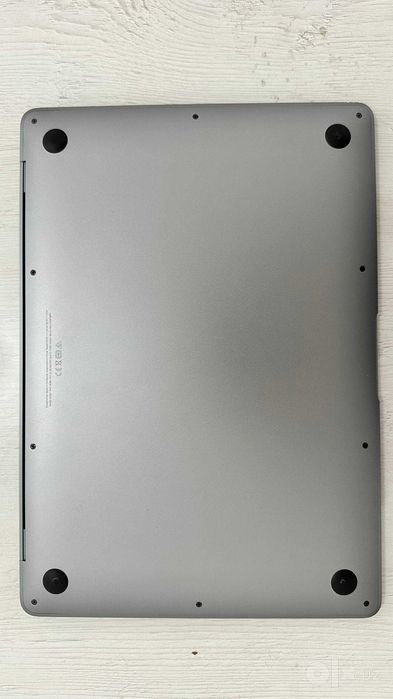MacBook Air M1 (2020)