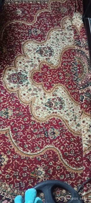 Gilam sotiladi ishlatilgan yaxwi xolatta