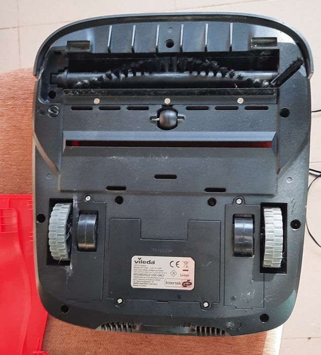 Прахосмукачка робот vileda