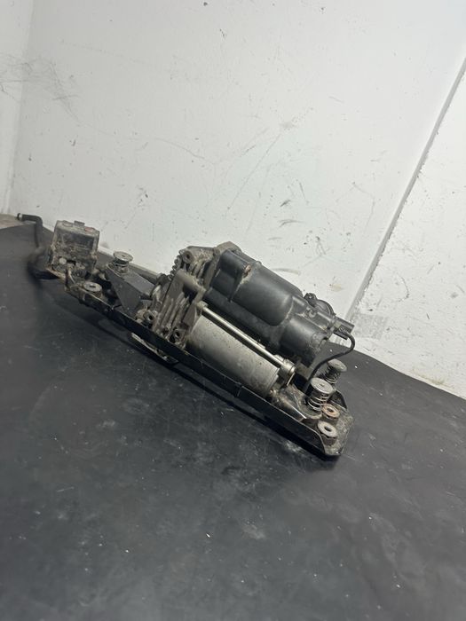 Compresor perne aer BMW Seria 5 E61 | 6789937 525d 520d 530d 535d