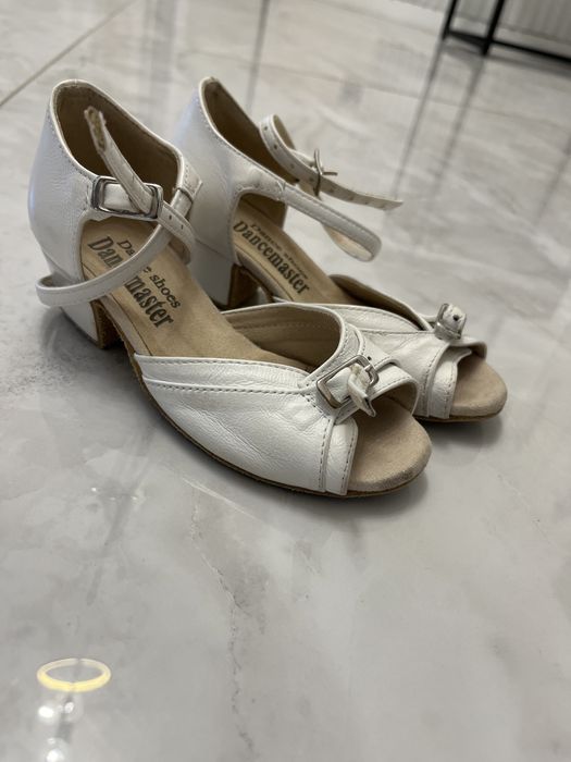 Бальные туфли для танцев