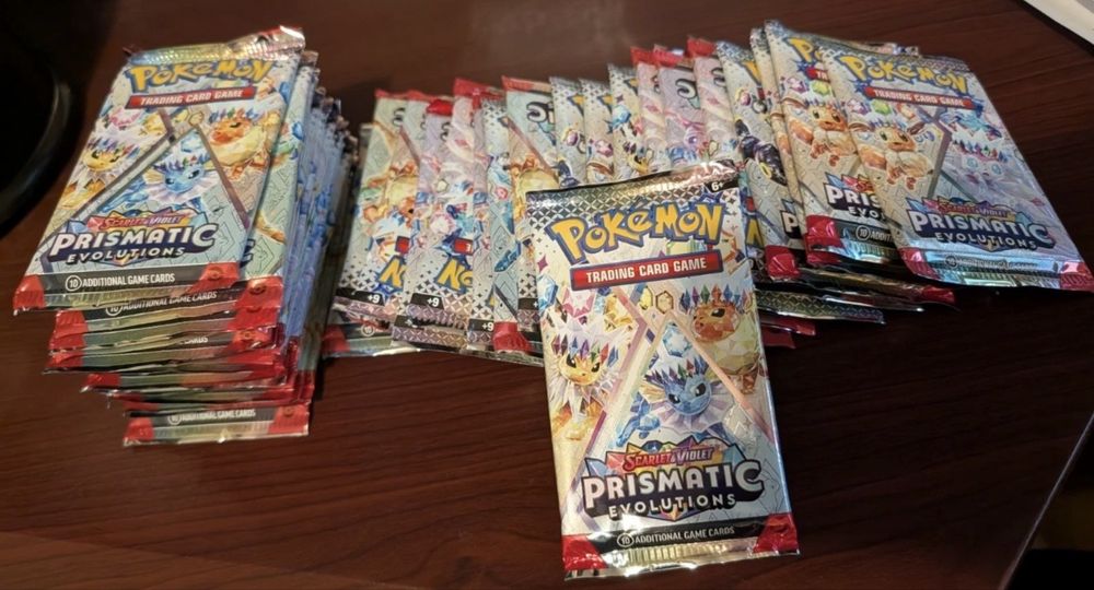 Pokemon Prismatic Evolution Pack