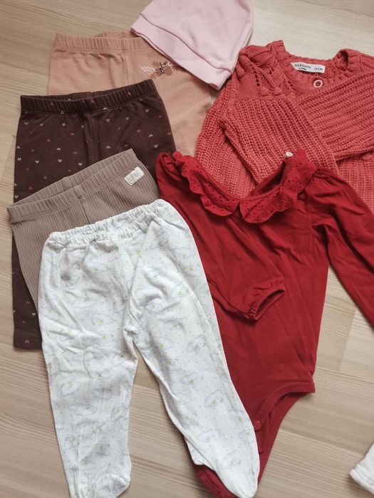 Set pantaloni + body + pulovăr mărimea 74