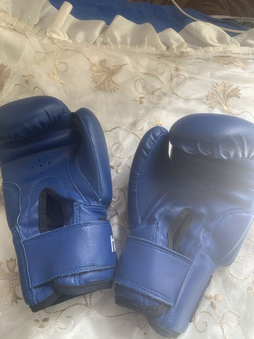 Перчатки для секции бокса  до 7 лет на подростков
