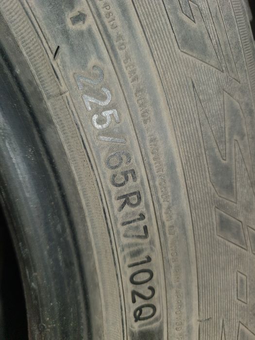 Продам зимние шины R 17 Toyo