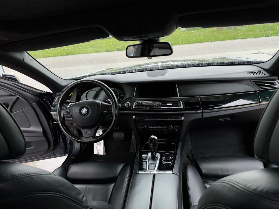 BMW 740 xdrive M schimb motoare foarte mari