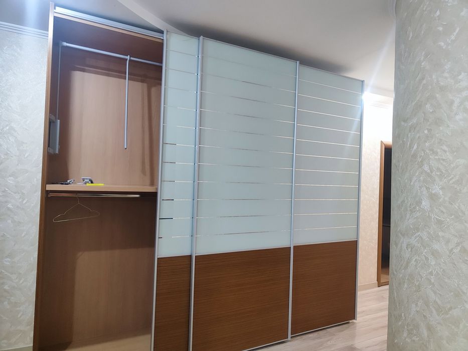 Шкаф для прихожей