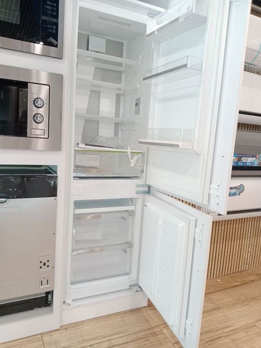 Холодильник Midea