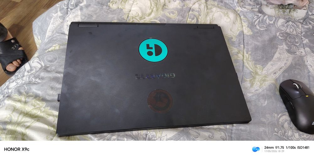 Noutbuk Gigabayt gaming a16