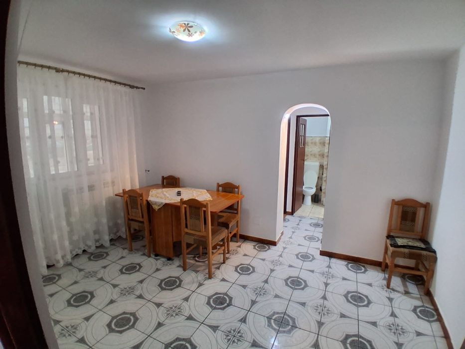 Apartament 3 camere (parter) zona Kaufland