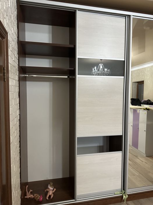 Шкаф купе срочно продам