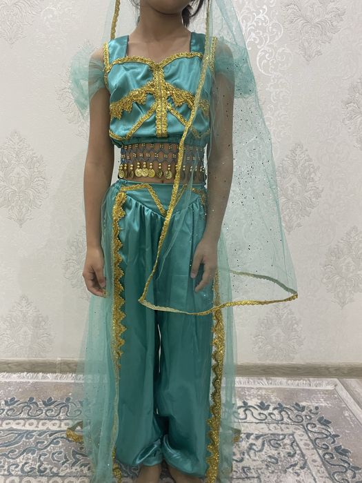 Индийский танцевальный костюм для девушек