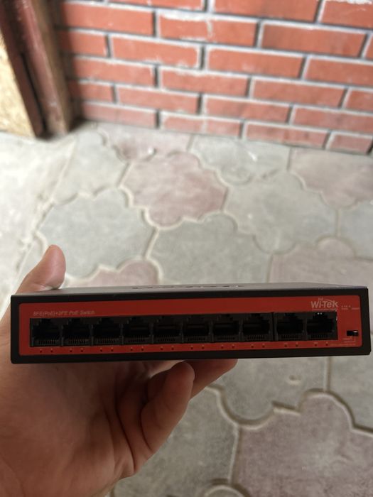 Коммутатор Wi-Tek