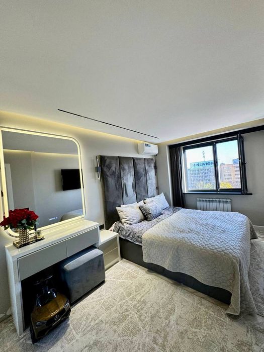 Продаётся квартира в Ул Афросиёб Ор Метро Ойбек