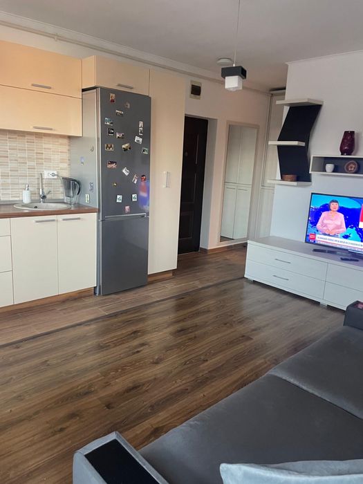 Inchiriez apartament 55 m2