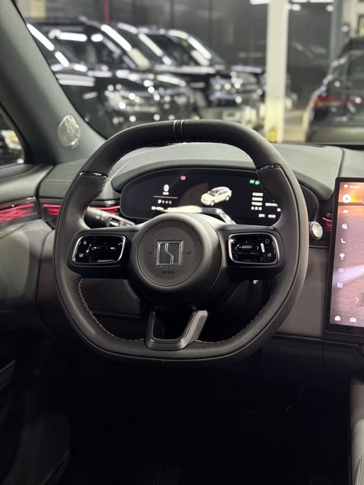 full option  Zeekr 7Х 2025