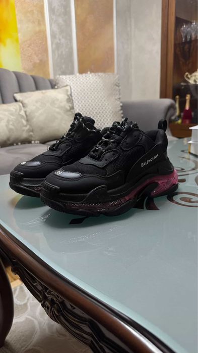 Balenciaga Triple S Black & Pink