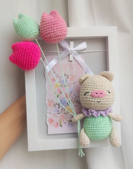 Рамка -Прасенце с балони- Амигуруми