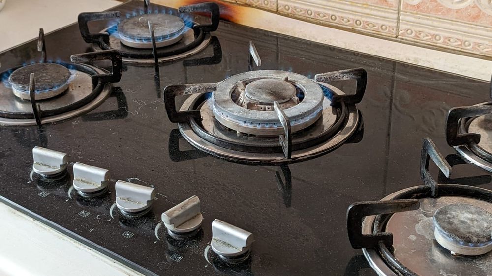 Продам газовую поверхность Kaiser