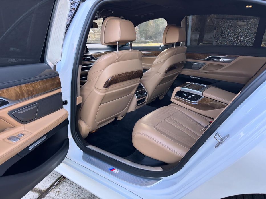 Bmw Seria 7  M-Paket X-drive Long- propietar