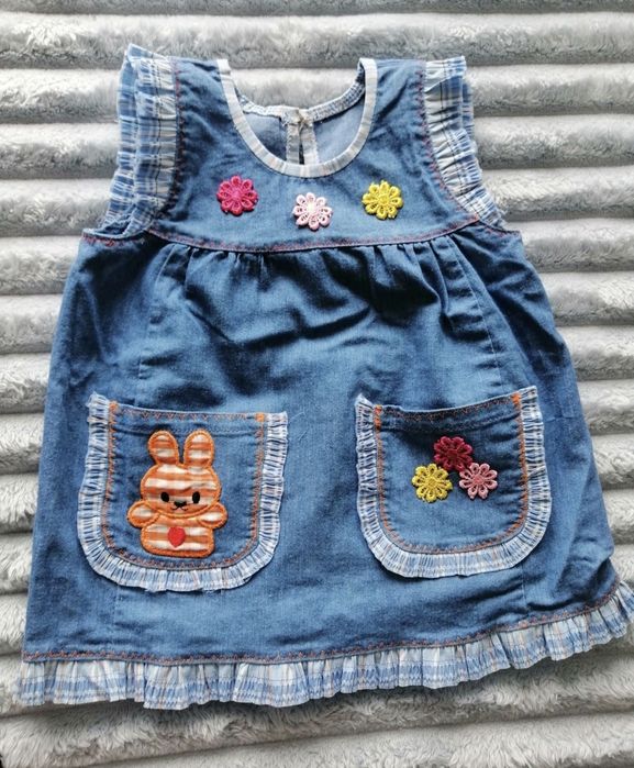 Платье на девочку