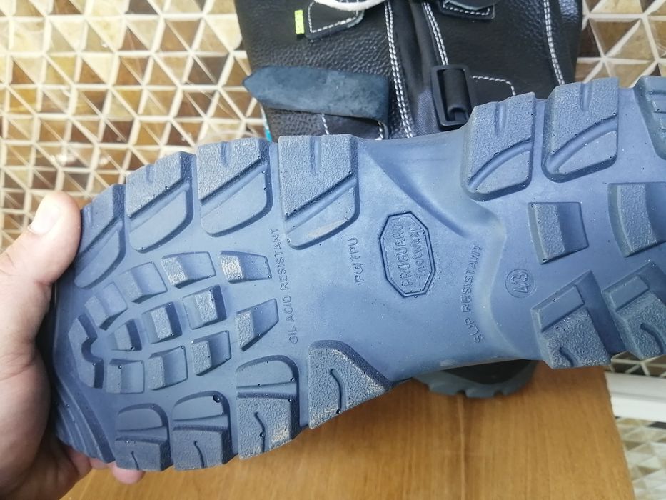 10мыннан спецобувь..