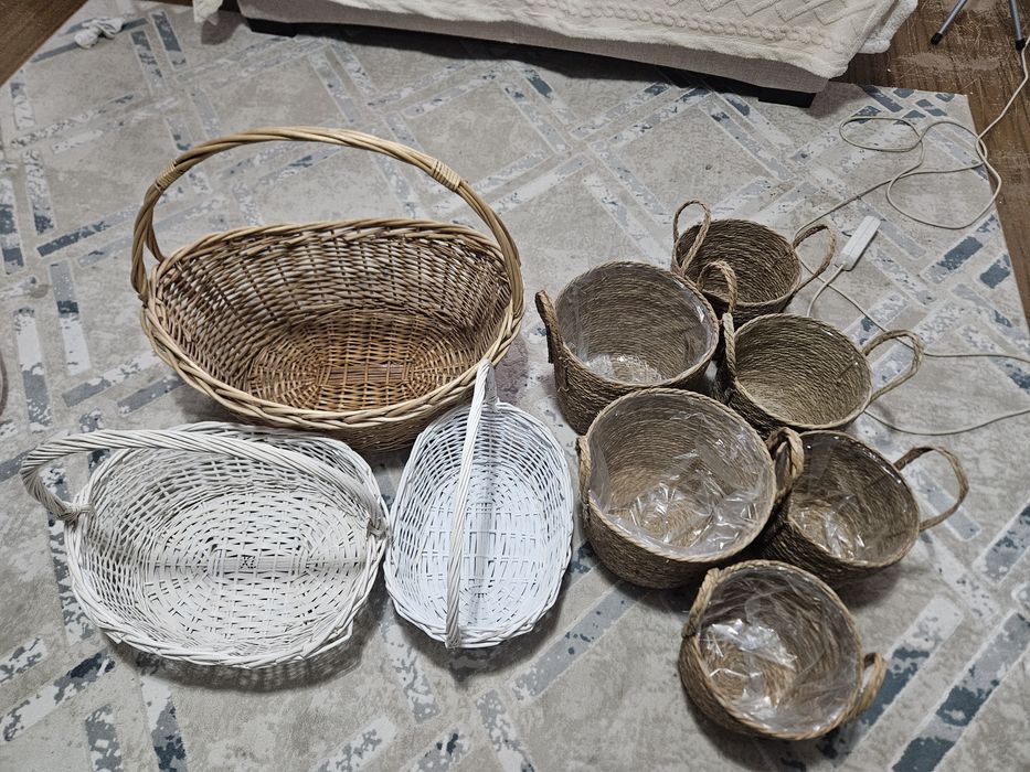 Продам корзины плетеные, коричневые,  белые