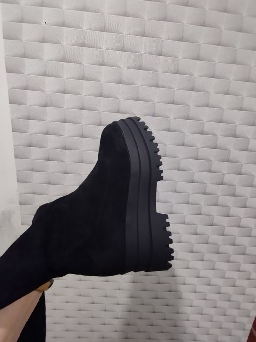 Ботфорты новые продаются