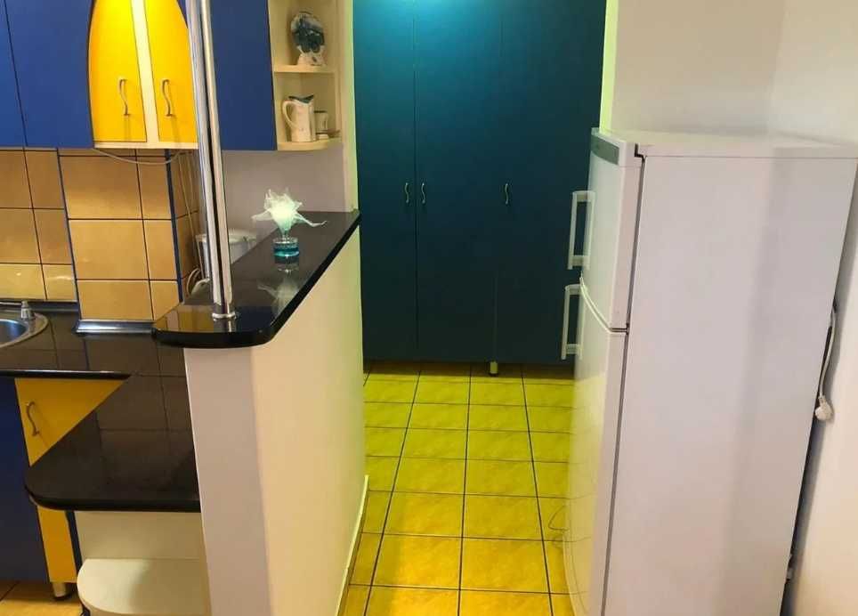 Дава се под наем Двустаен апартамент в Пловдив, Младежки Хълм - 65 кв.м за 229.5 € - Снимка #2