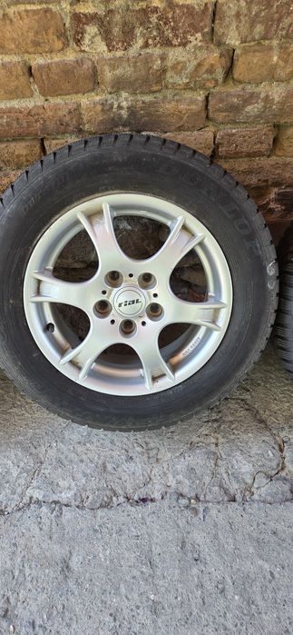 Nissan Джанти RIAL със зимни гуми 195/65/15 6,5J×15 ET45 5×114,3 ЦО66
