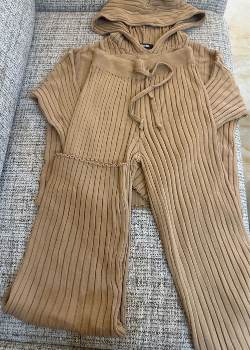 Нови дамски сетове от две части