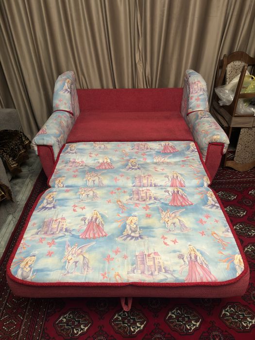 Продам диван в отличном состоянии