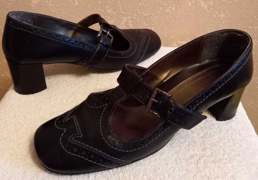 Женская обувь туфли