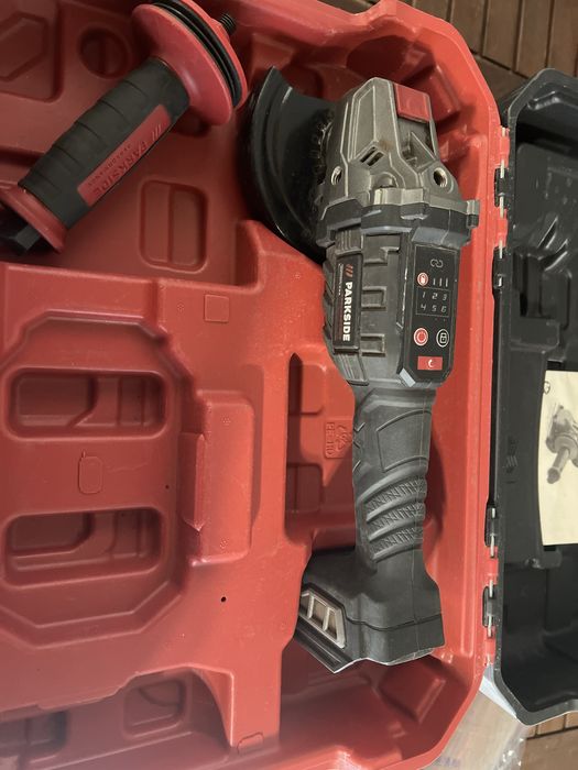 Безчетков ъглошлайф parkside