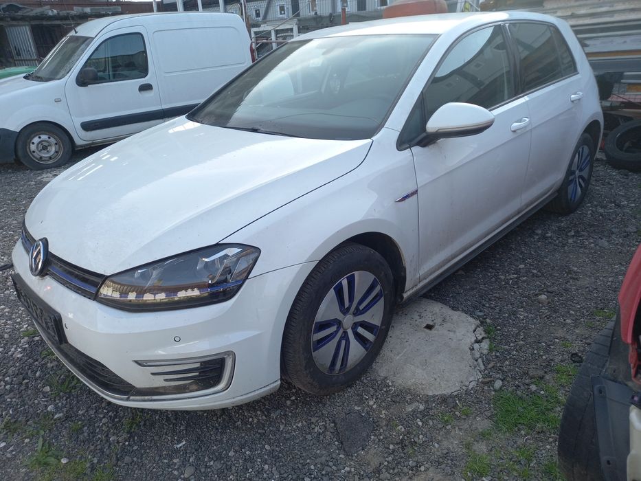 Dezmembrari golf 7 gte 1.4 tsi automat piese golf 7 gte  volan faruri aripi capota hayon interior plafon negru  roti jante cauciucuri  etrieri cutie