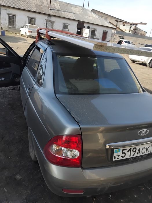 Продам приора есть багажник