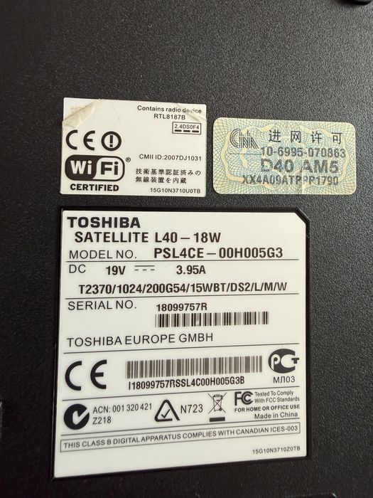 Лаптоп Toshiba Satellite L40 - 18W